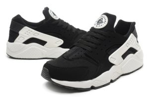 Nike Huarache черные с белым (35-45)