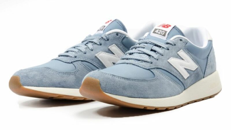 New Balance 420 светло-голубые с белым (40-43)