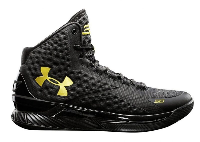 Under Armour Curry 1 черные с золотым 40-45)