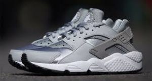 Nike Air Huarache серебряные  (35-45)