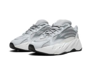 Adidas Yeezy Boost 700 серые (35-44)