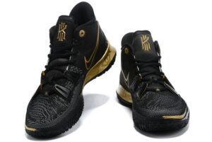 Nike Kyrie 7 черные с золотым мужские (40-44)